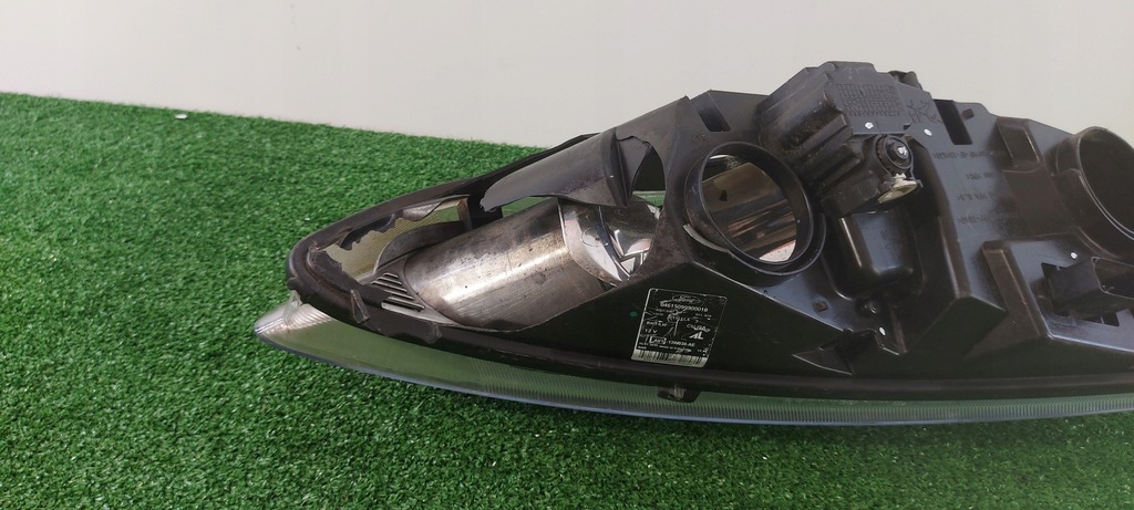 фото №3, Ford b-max левая лампа перед фара стекло