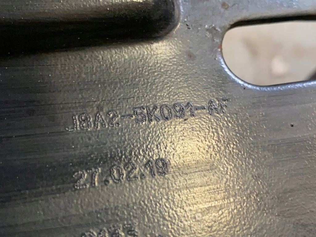 фото №3, Подрамник подрамник задняя velar l560