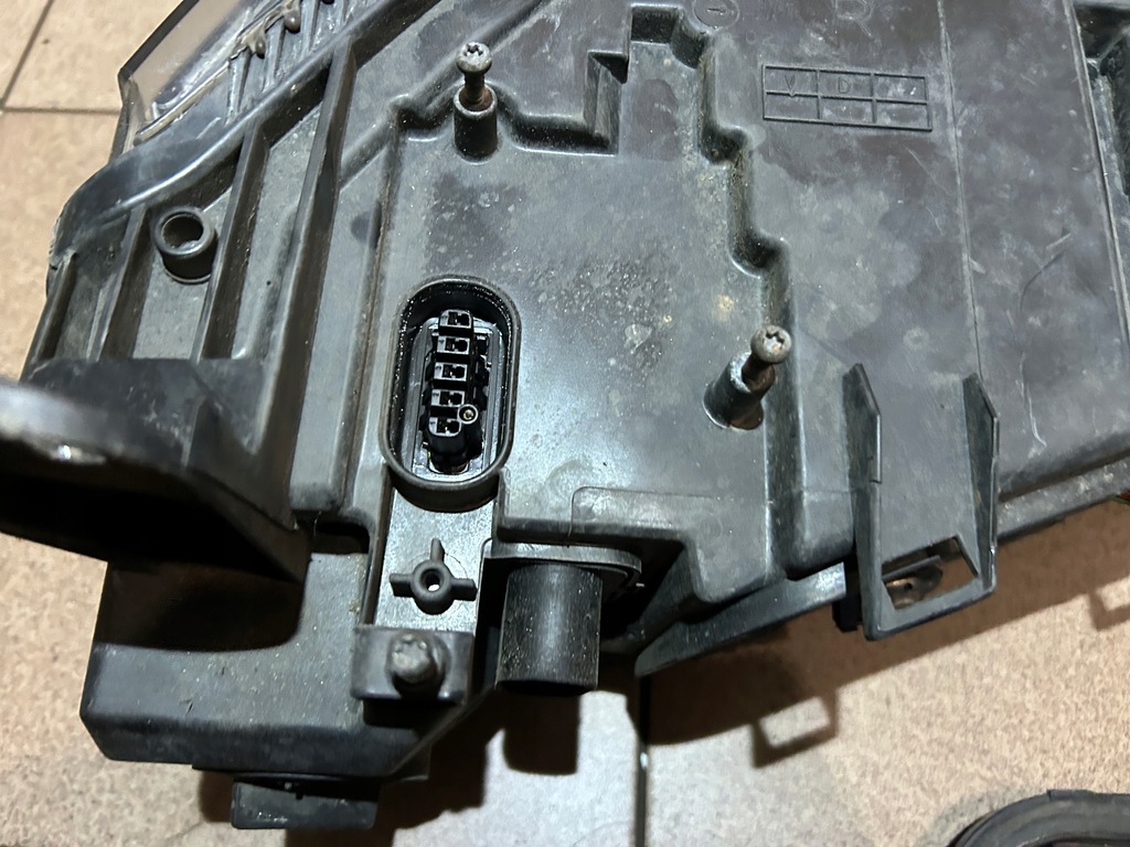 фото №14, Лампа bi ксенон правый перед audi a6 s6 c6 europa