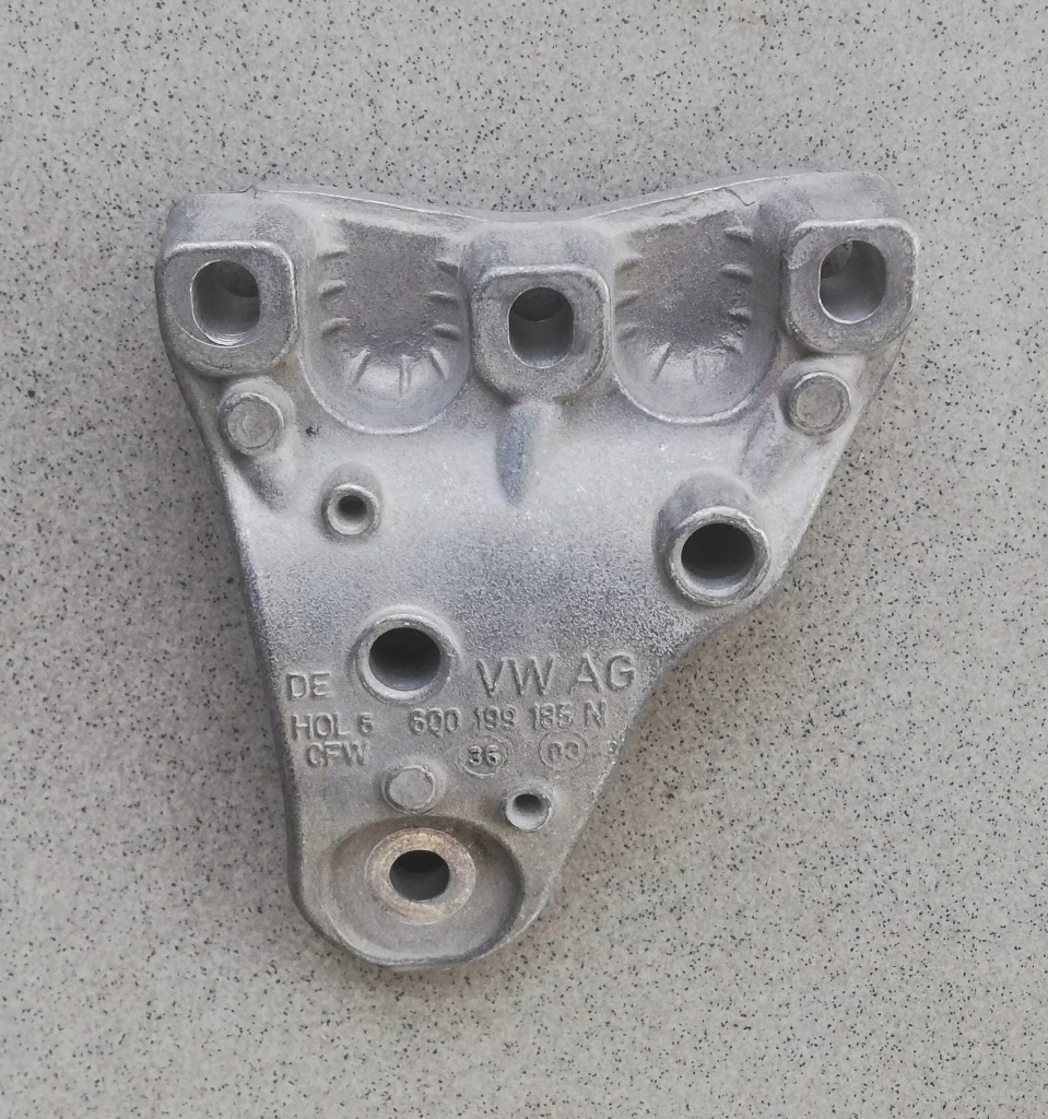 Купити Кронштейн кронштейн двигуна 600199185n vw seat оригінал