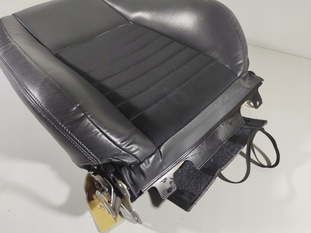 фото №10, Lexus is300h 13r спинка сиденье правое