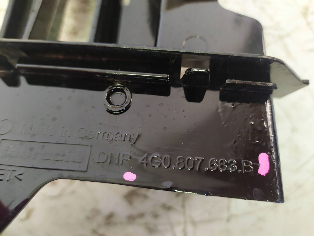 Решётка средняя нижняя бампера перед audi a6 c7 lift 4g0807683b Киев