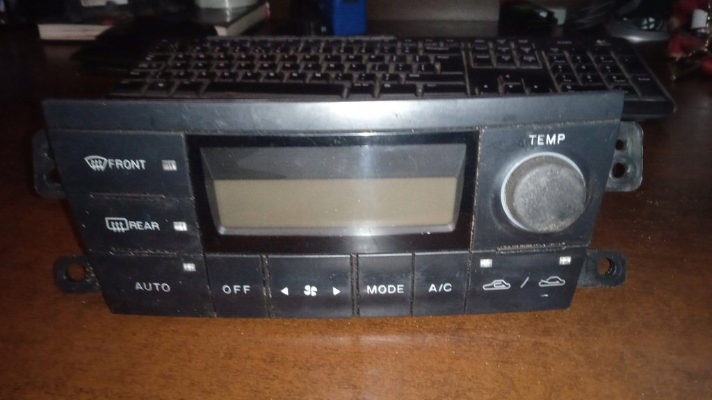 фото №1, Mazda premacy - панель обдув климат-контроль