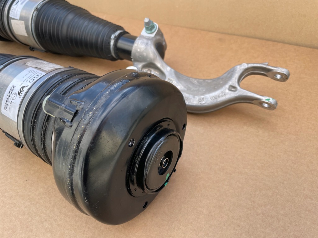 фото №10, Амортизатор перед 4m0616039bd audi q7 q8 оригинал 2024 r 1300 km пробег