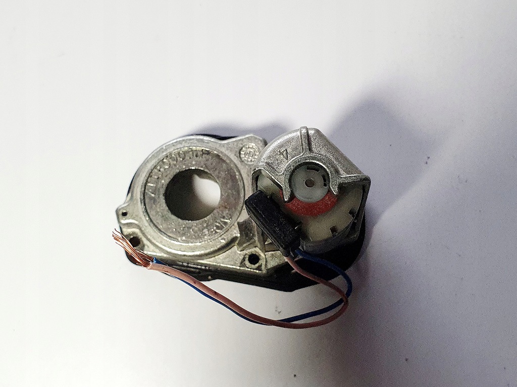 фото №5, Моторчик складывания зеркало левый audi a4 b8 a5 8t