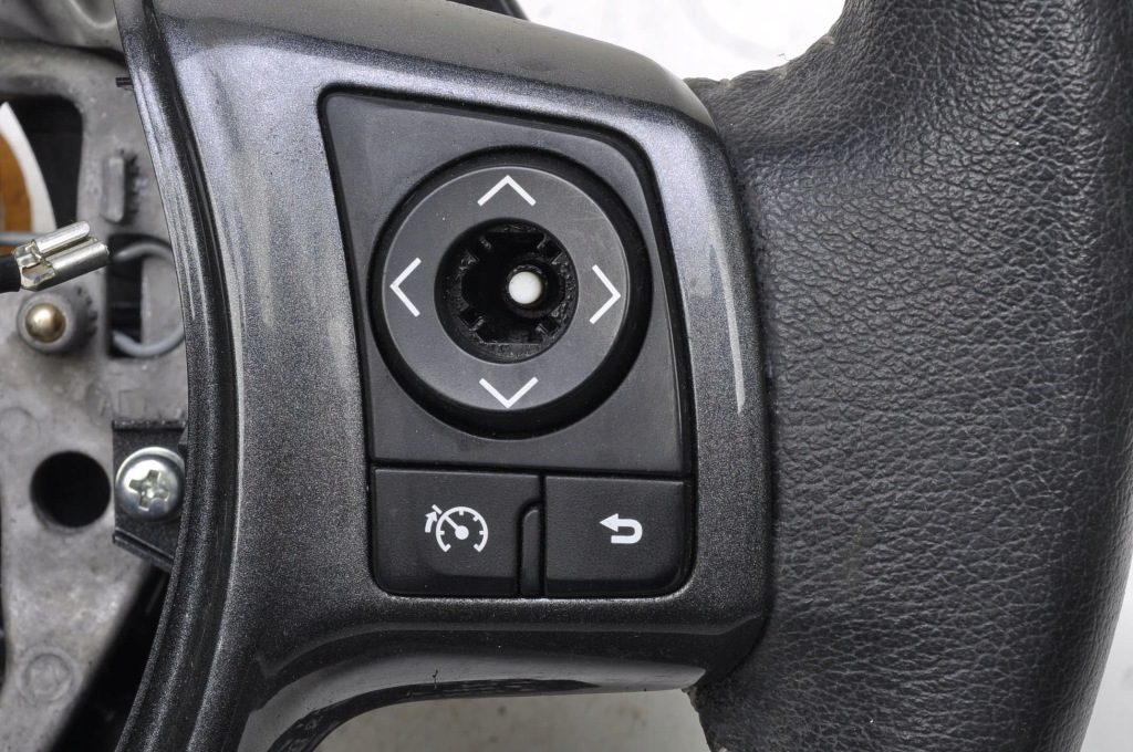 фото №10, Toyota yaris iii повітропровід шкіряний