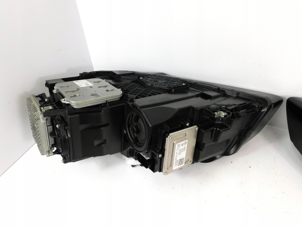 фото №14, Audi a8 d4 4h lift лампа права ліва matrix повний 4h0941784 4h0941783