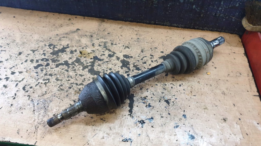 Купити Opel astra 3 h привідний вал ліва короткий 1.3 cdti