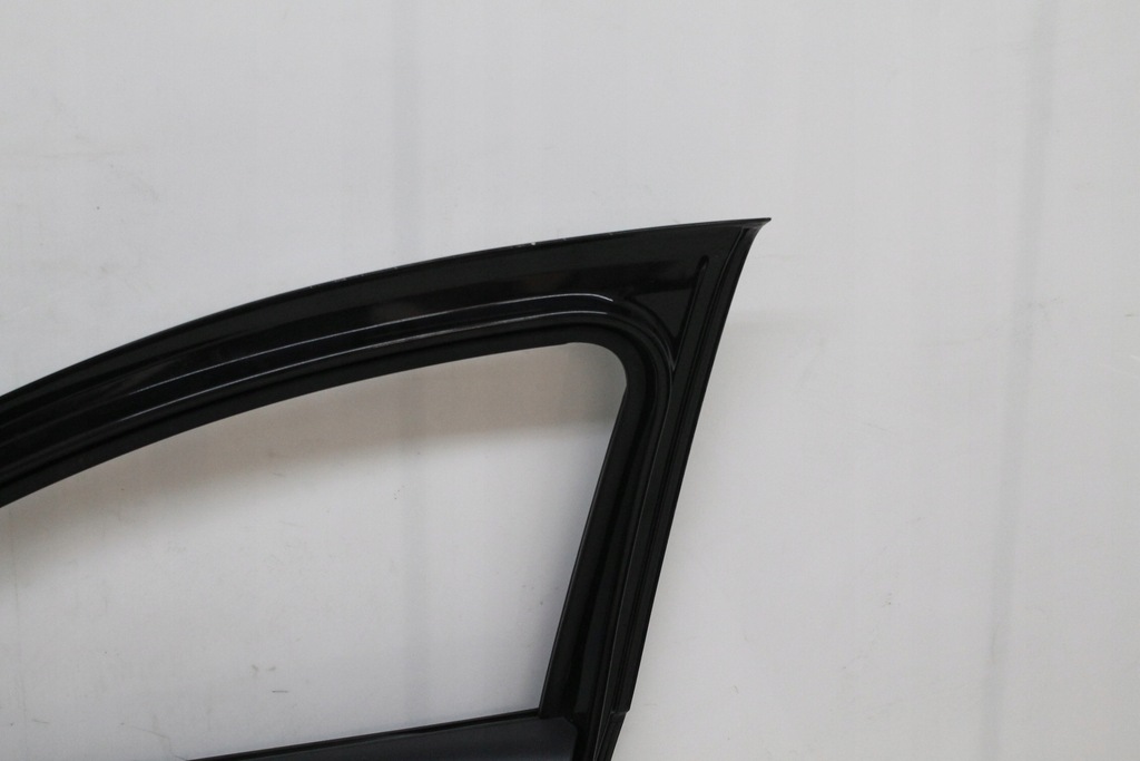 фото №10, Дверь правое передние правый перед dacia sandero ii 12r- nv676 - код лакокрасочного покрытия