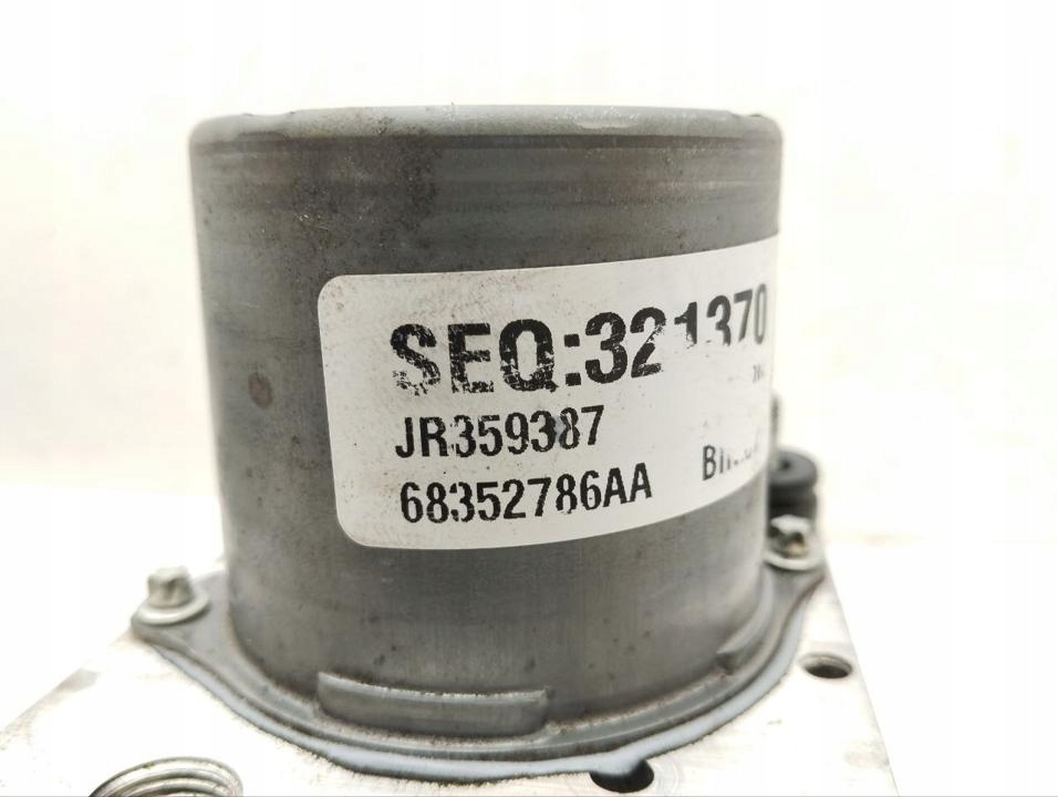 Купити Модуль керуючий abs гідравлічний chrysler pacifica 2018 68352786aa