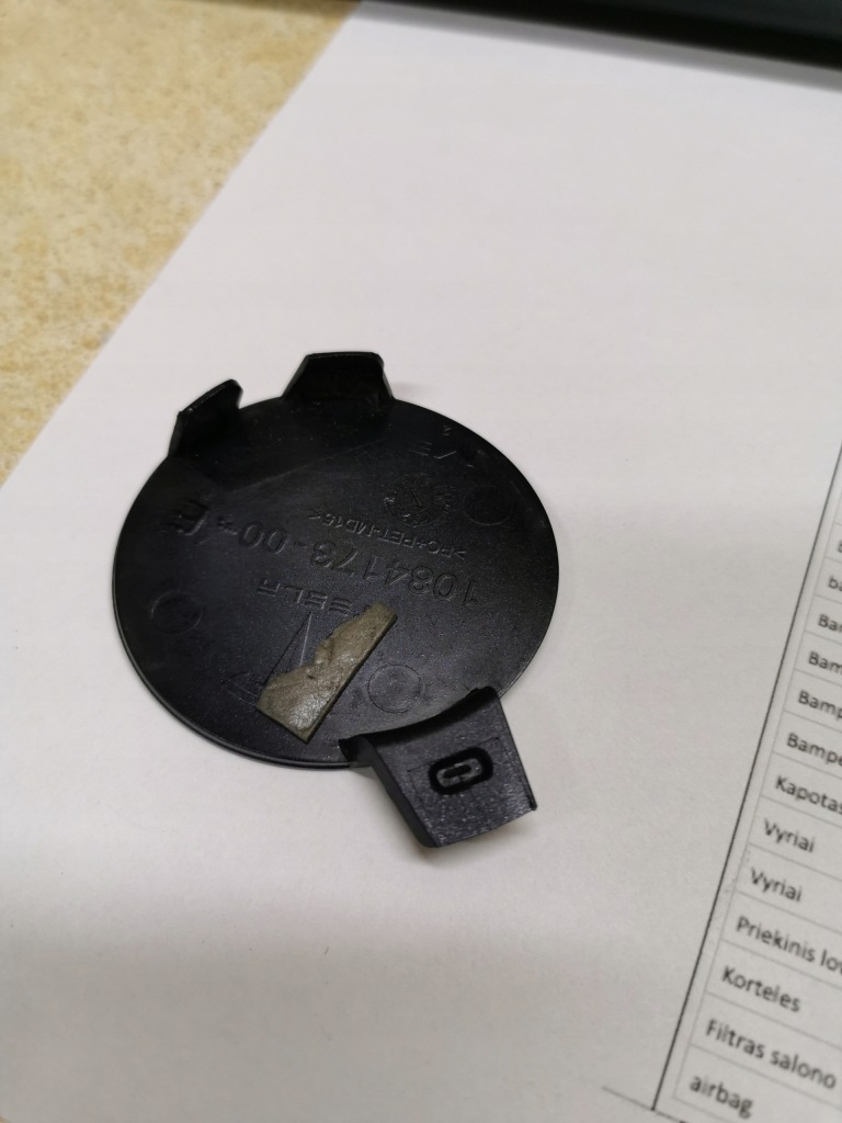 фото №2, Tesla iii 3 бампер заглушка фаркоп перед