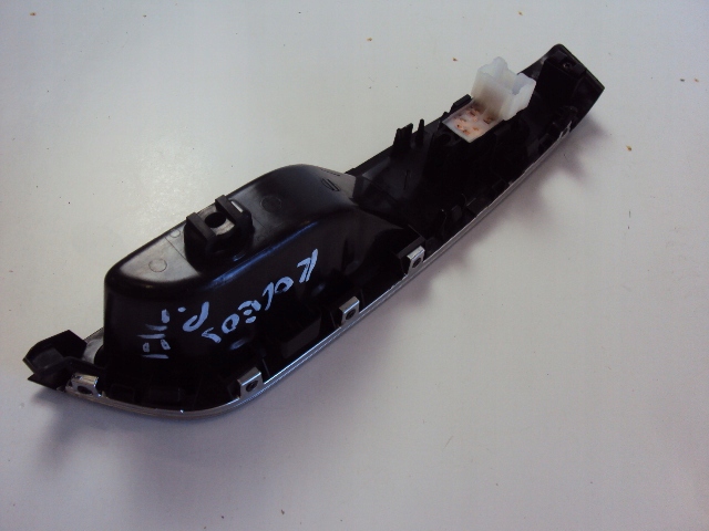 фото №4, Панель скло правий задня renault koleos ii