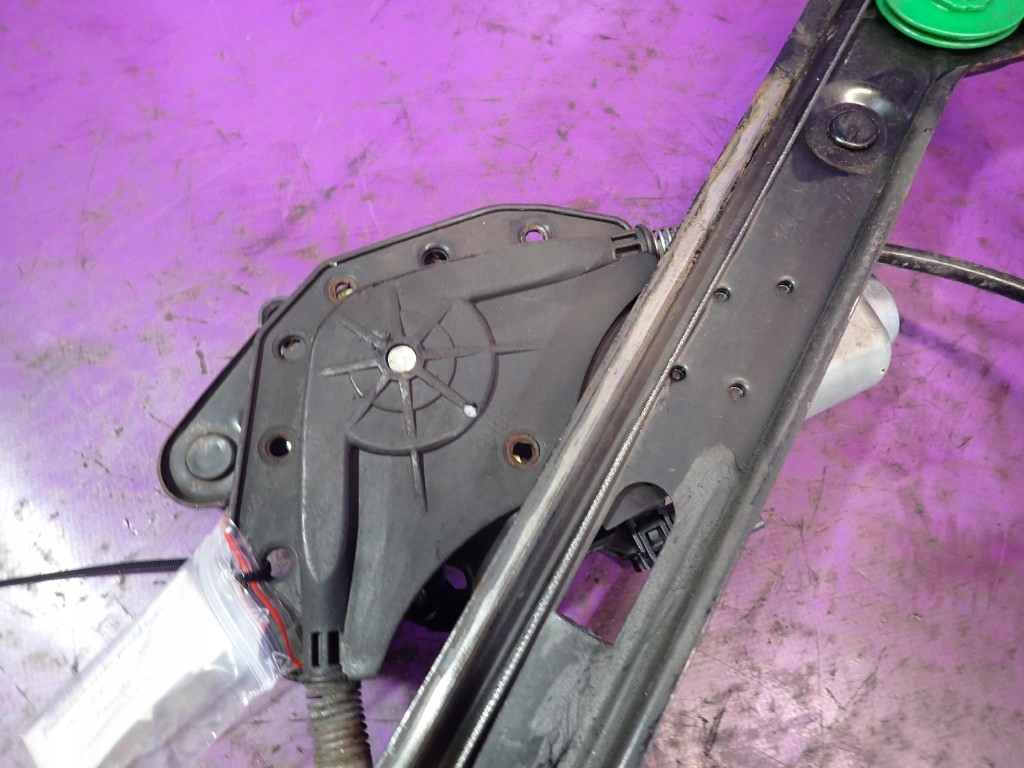 Bmw e46 kombi 01-06 lift подъемник стекло перед левый 2 pin Киев