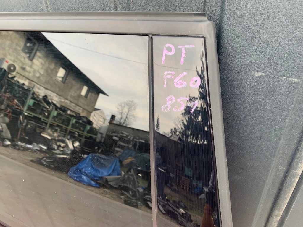 Дверей правий задні mini countryman f60 851 chili red Зі Шроту