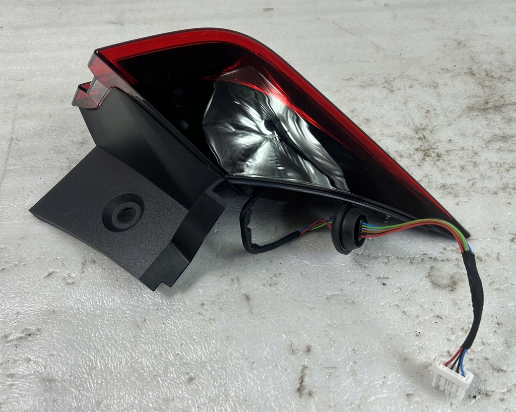 фото №9, Левая лампа задняя nissan juke ii f16 19-