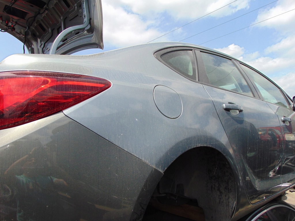 фото №1, Чверть крила правий задня opel astra j 4 iv sedan