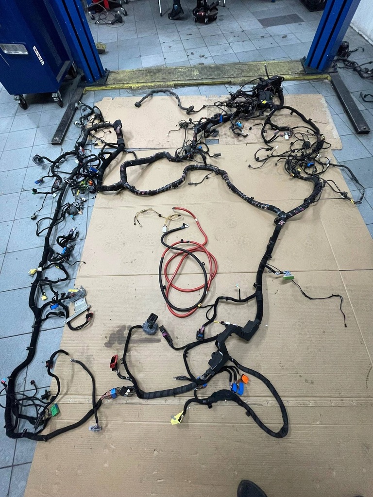 фото №1, Maserati quatroporte vi 2018- електропроводка джгут салону 3.0d