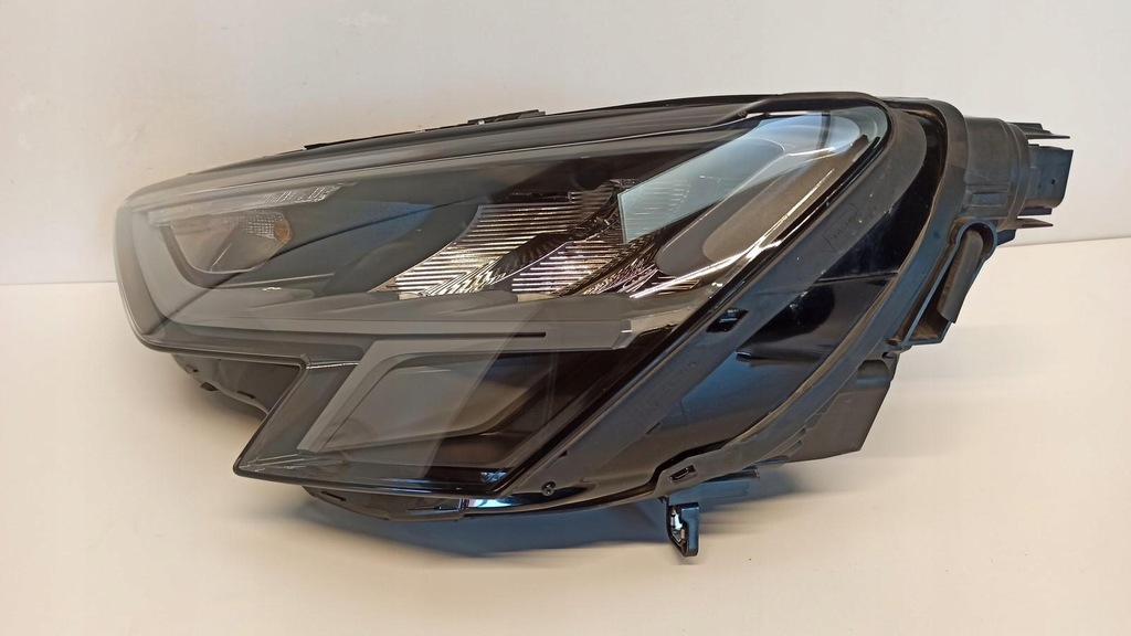 фото №7, Audi a3 8y лампа левый перед 8y0941011a rhd