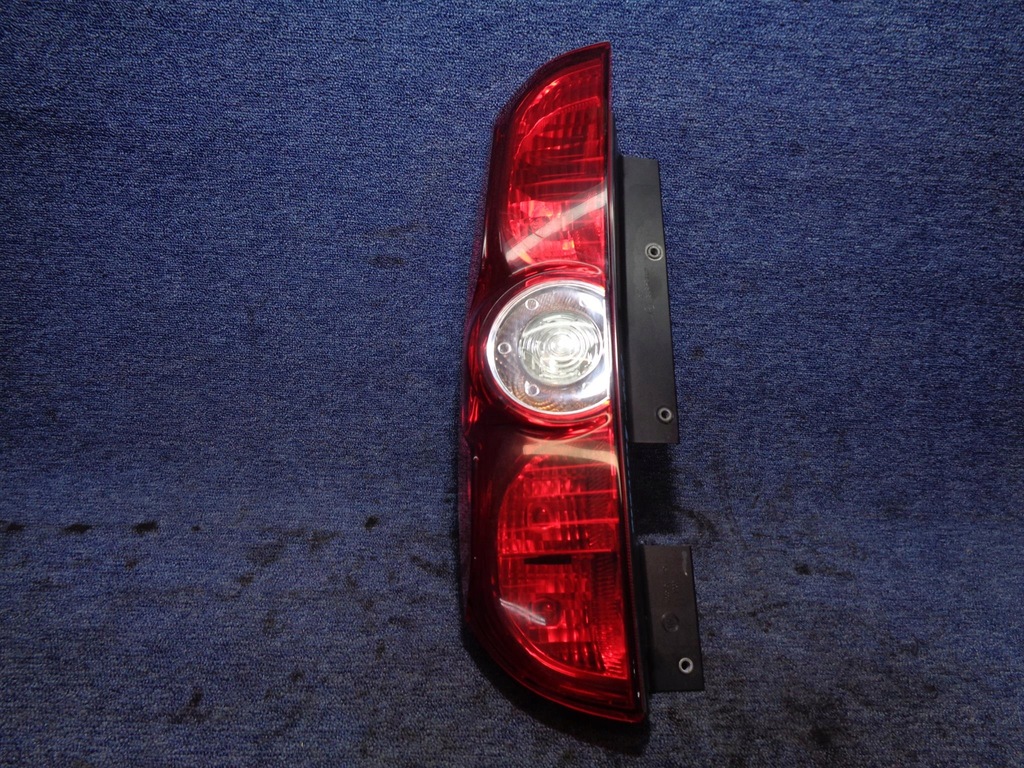 фото №1, Лампа fiat doblo 2 opel combo d 2010- ліва задня