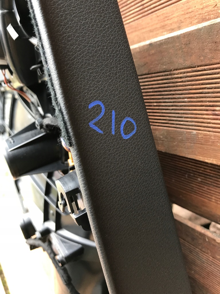 фото №6, Обшивка двері правий задня audi q3 8u0867306