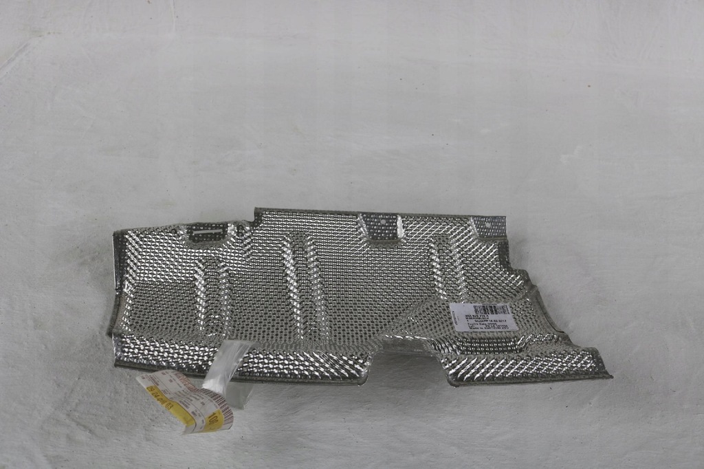 фото №1, Vw passat b7 защита тепловая правая 3aa825716a .