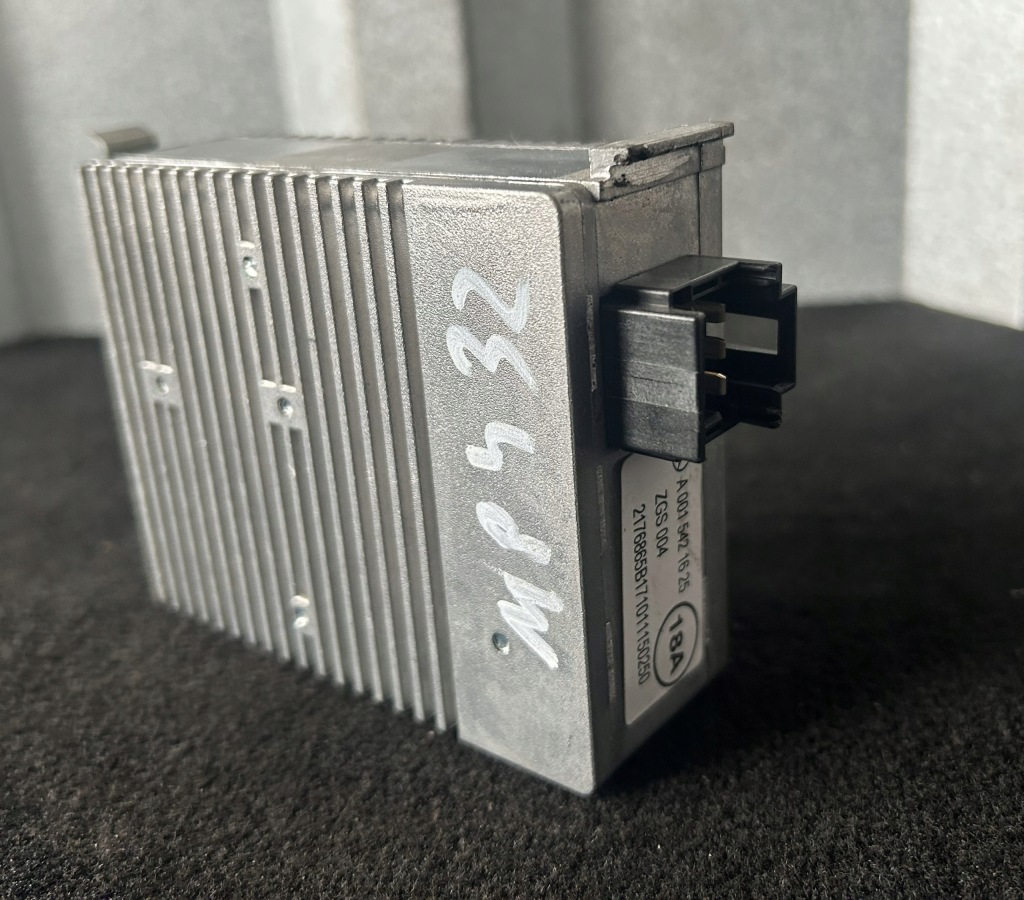 Купити A3755422501 mercedes actros блок запалювання напруги