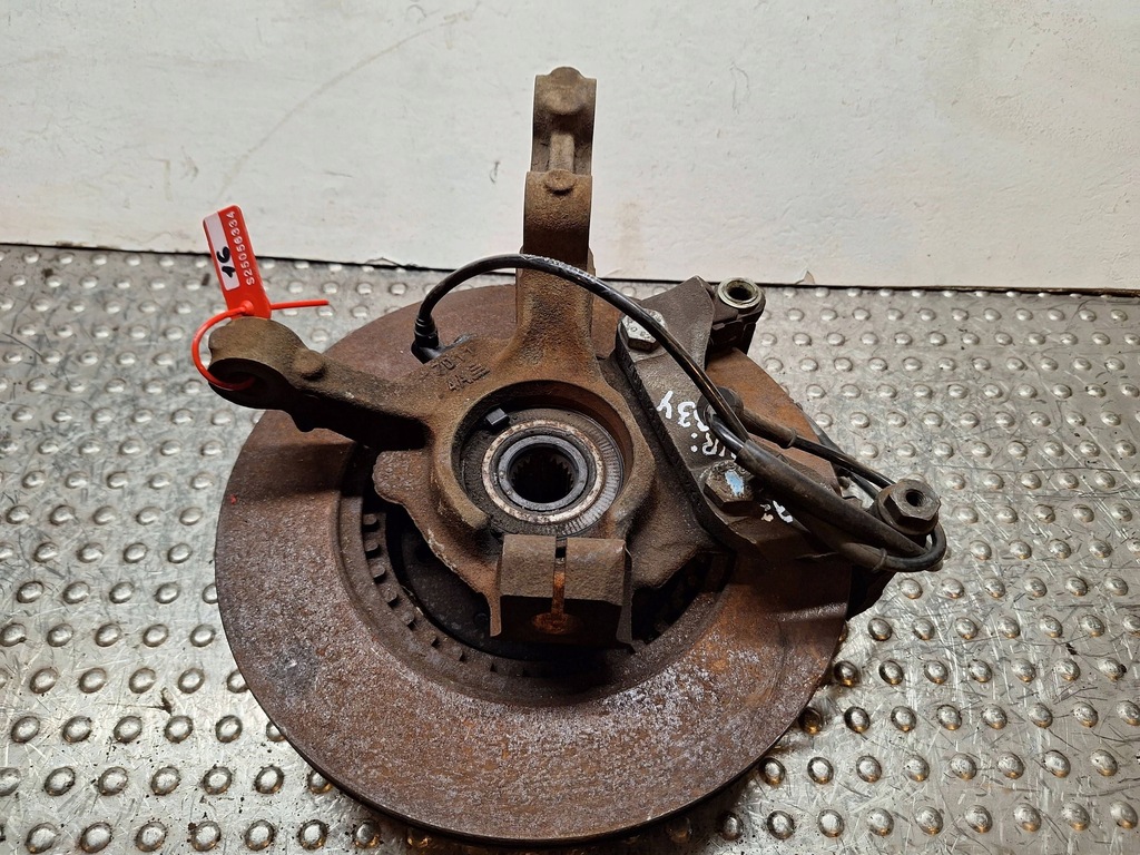 фото №1, Поворотний кулак перед ліва 8200663586 renault twingo ii 1.2 1.6 tce 1.5 dci 07-