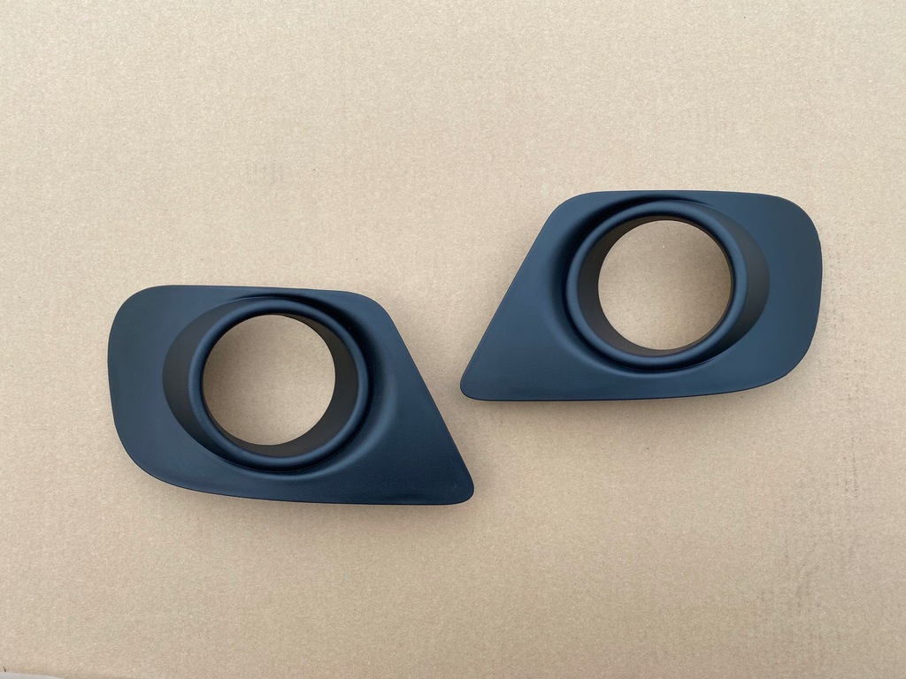 фото №1, Fiat freemont 2011 - заглушка протитуманної фари комплект