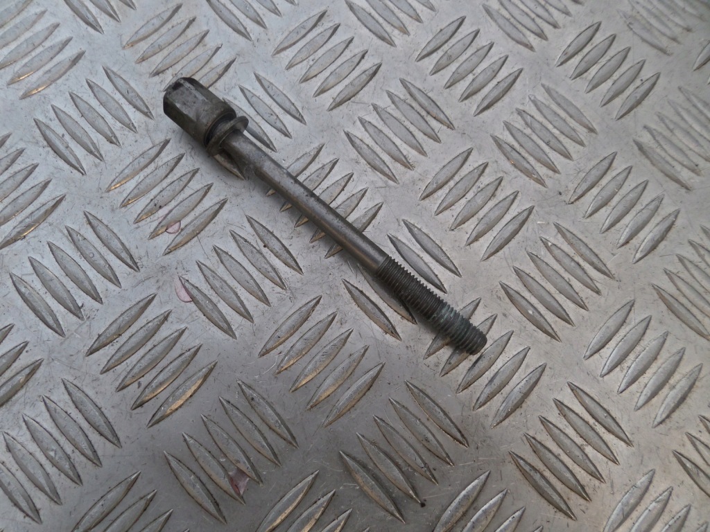 Купити Болт шпилька генератора bmw двигун b47