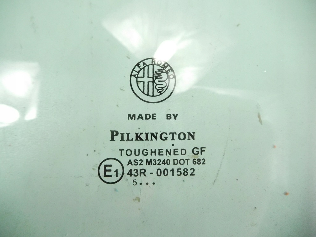 фото №9, Стекло дверь задних левых alfa romeo 60688138