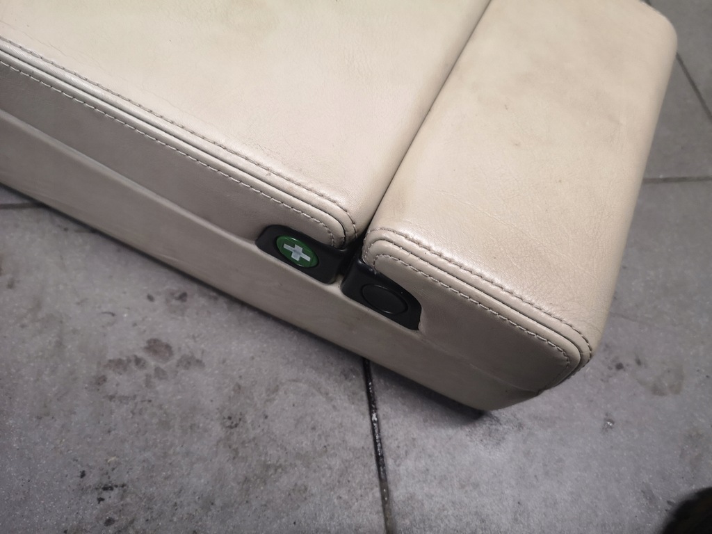 фото №9, Підлокітник сидіння задня audi a8 d2 кремовий