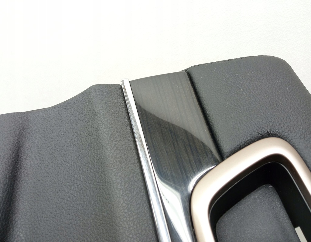 фото №5, Обшивка дверь правый задняя jeep grand cherokee iv wk2