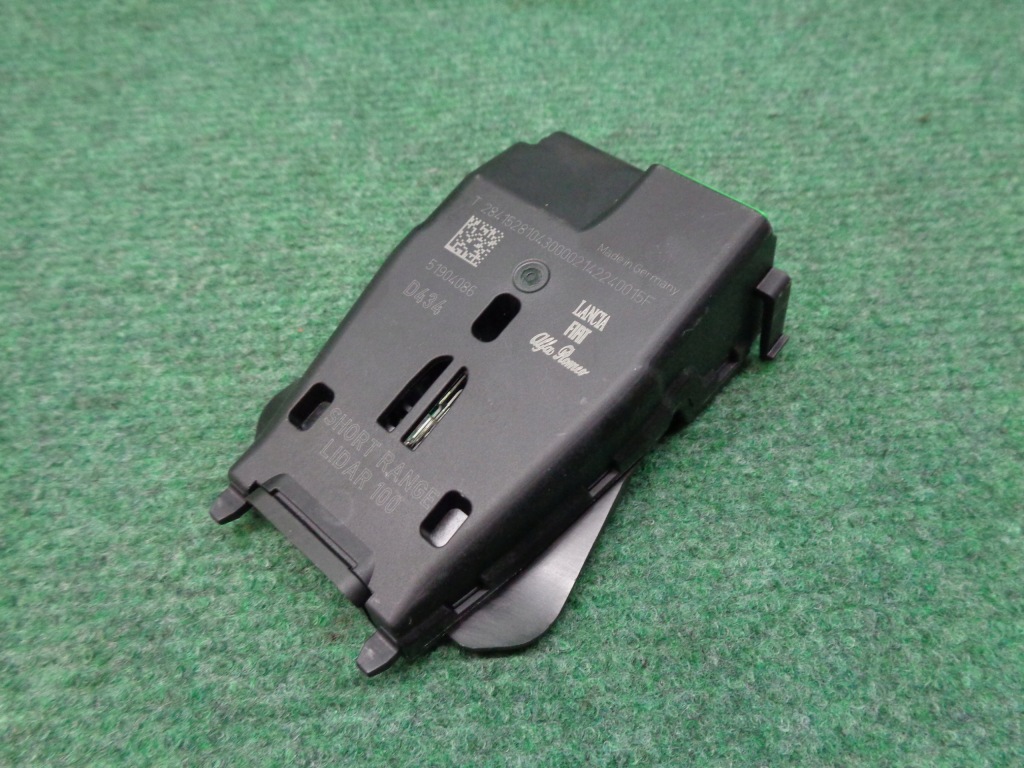 Купити Камера передня скло радар 51904086 fiat 500l alfa lancia 2014r. оригінал