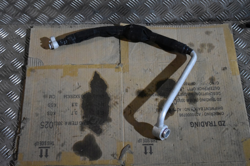 фото №1, Idealny шланг кондиціонера porsche panamera 971 1