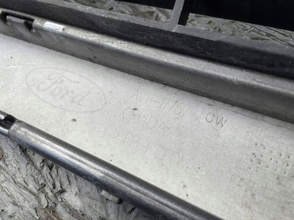 фото №11, Ford b-max 12- бампер перед передний av11-17757-a