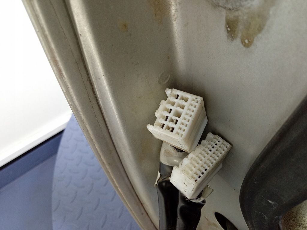 фото №6, Toyota corolla verso ii дверь перед правое передние 1c0