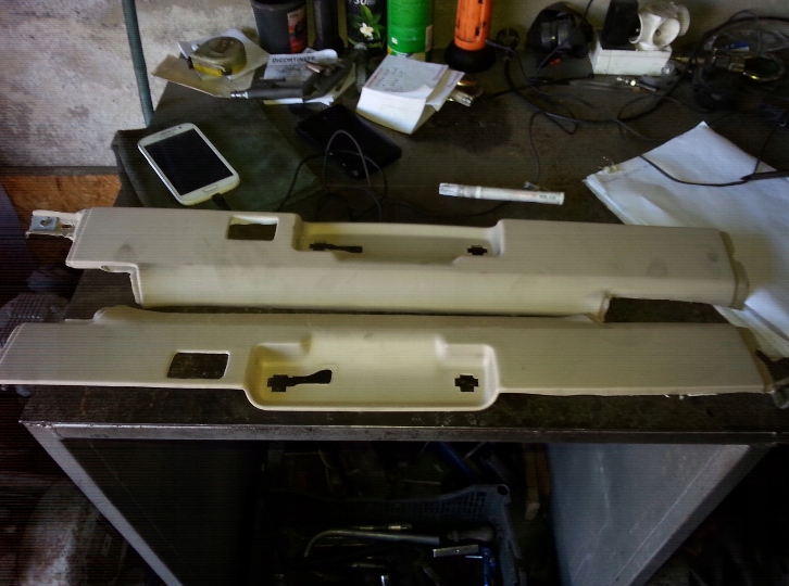 фото №1, Audi a4 b6 kombi - защита стойка задняя правая