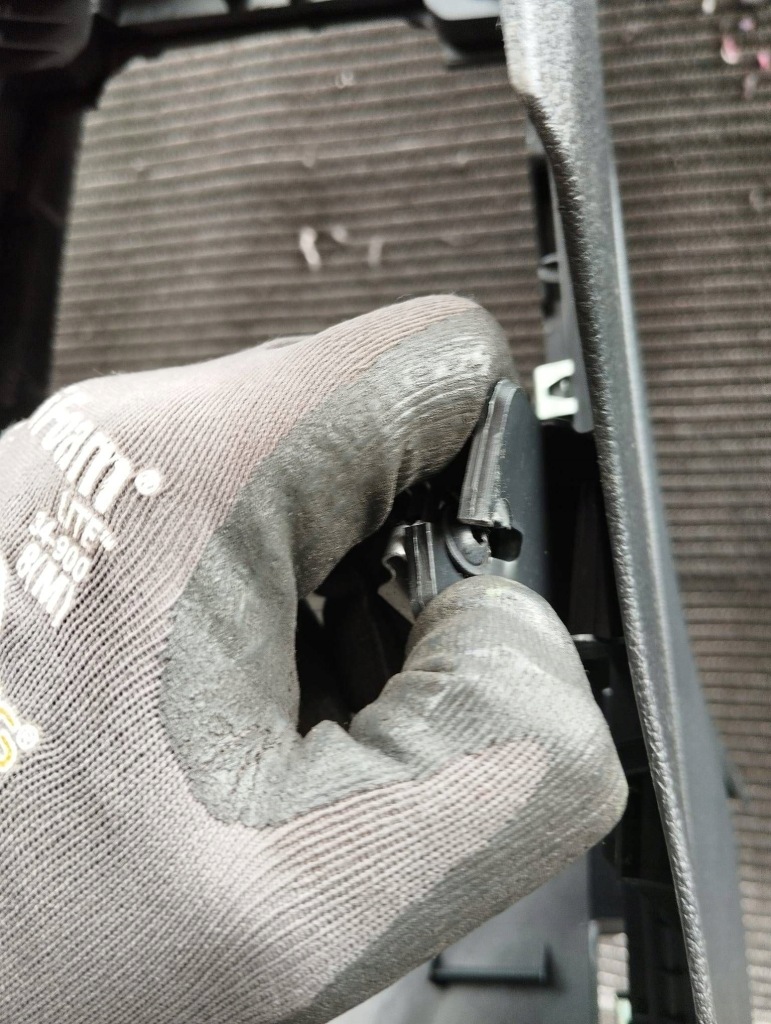 фото №12, Тунель середній підлокітник vw golf vii hb europa