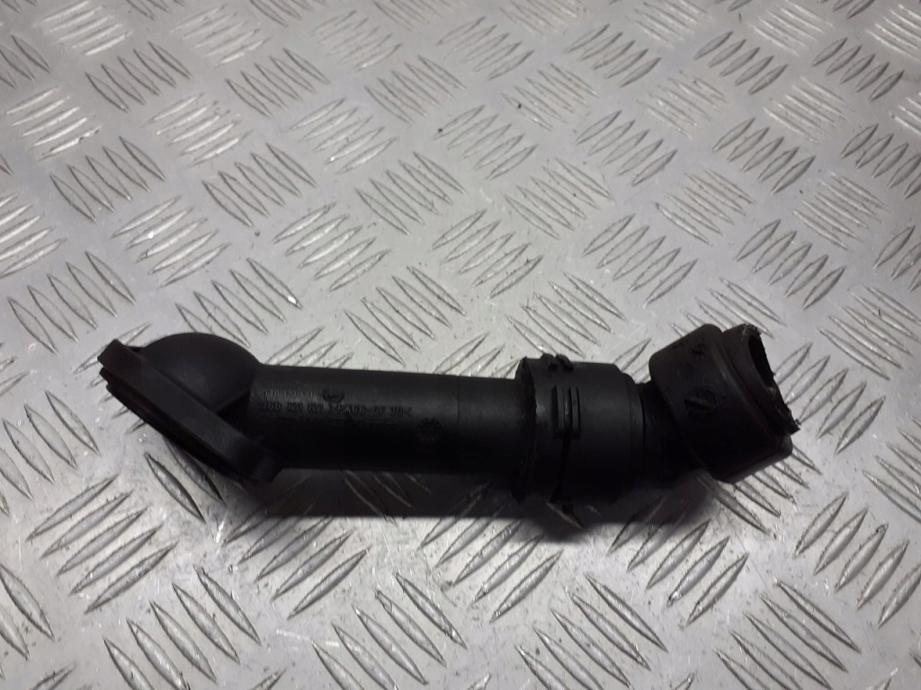 фото №1, Патрубок wody audi a4 b6 1.9 tdi 038121121b