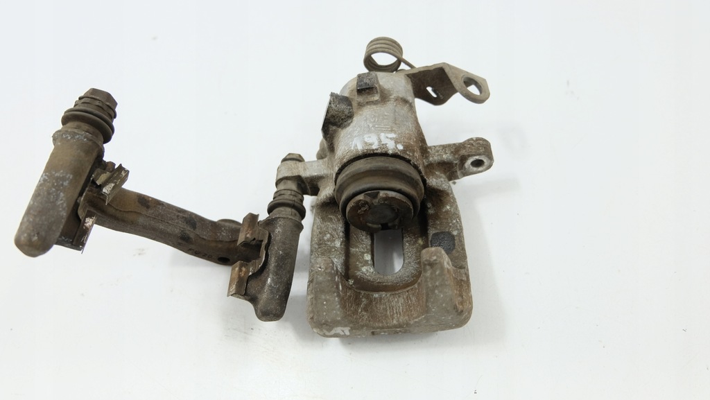 фото №6, Peugeot 2008 суппорт тормозной правый задняя