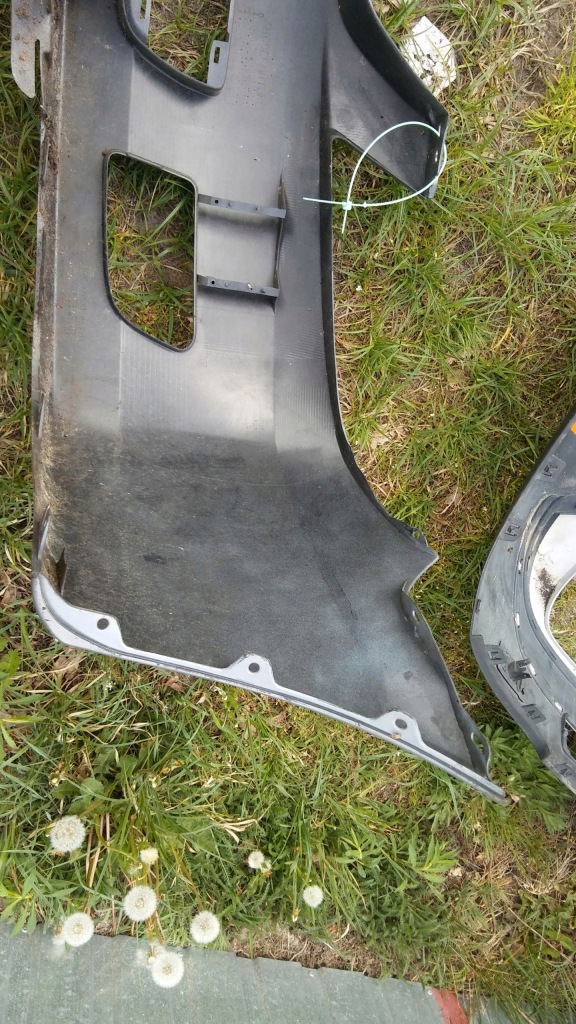 Mazda 323 2000 2001 2002 2003 бампер передний в Украине