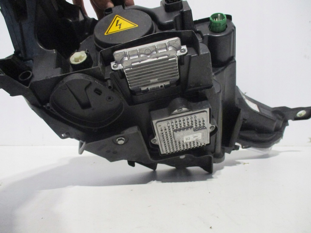 фото №10, Лампа лампы ксенон bi-xenon maserati levante