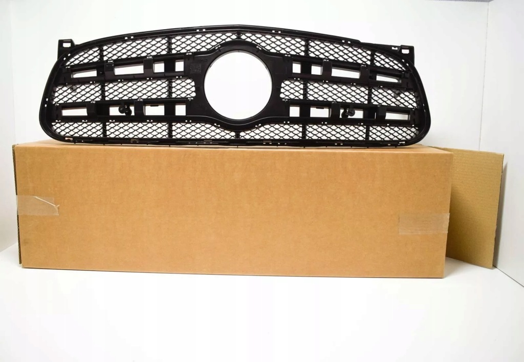 Mercedes-benz gla-class x156 решітка радіатора a1568801200 Доставка