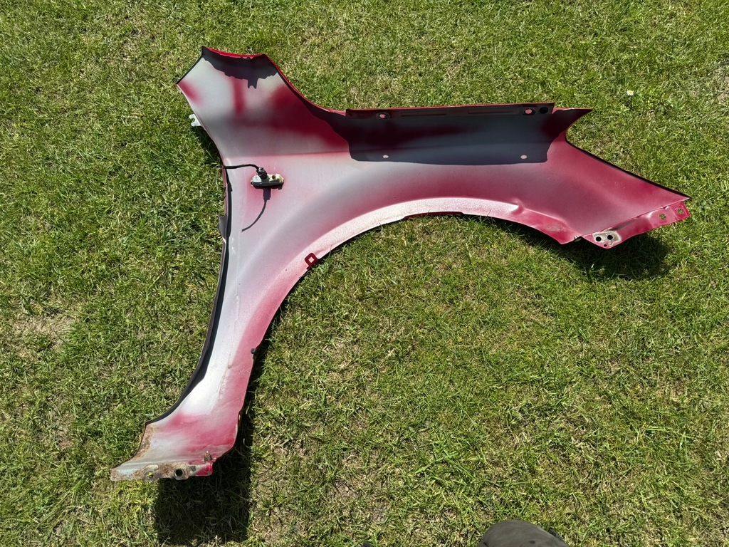 фото №13, Крыло левый передний перед красный kia ceed i 1 06- лак: hr 90um