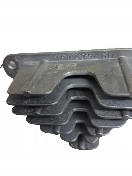 фото №1, Renault master iv 19r- модуль led jeż 00210658