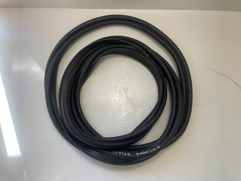 фото №1, Прокладка крышки багажника renault captur