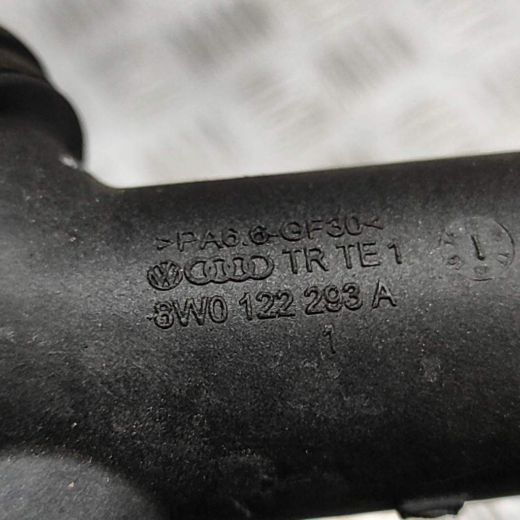 Audi a5 2019 шланг / пабтрубок  радиатора с Разборки