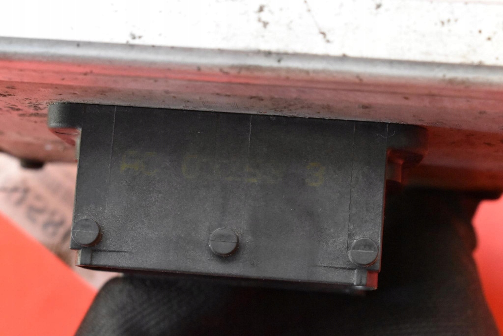 Блок управления бортовой компьютер двигателя 12572011 opel vectra c 2.2 16v 147 km 02-05 Цена