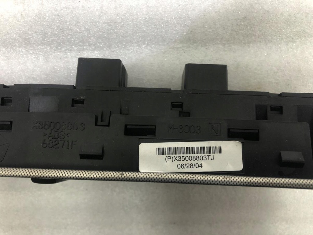 фото №9, Переключатель окон jeep grand cherokee wk 56040538af