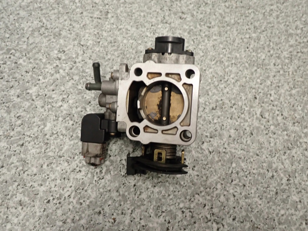 фото №6, Suzuki liana 1.3 01-07 дроссельная заслонка воздуха